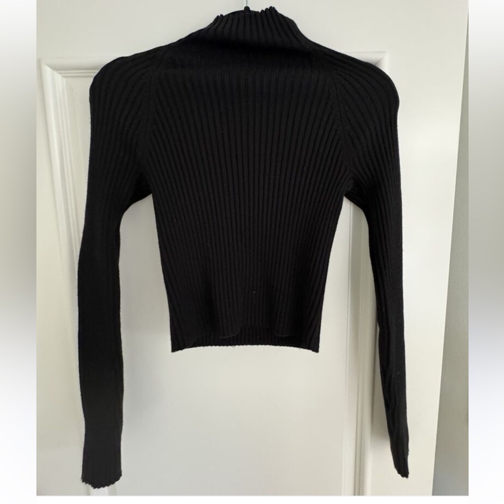 Alice + Olivia Black Knit Ribbed Cropped Mock Turtleneck Sweater